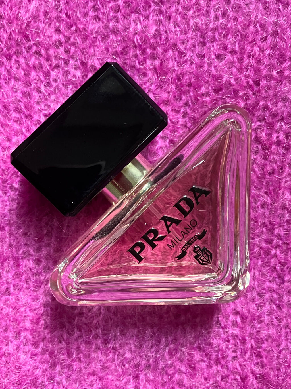 PRADA PARADOXE